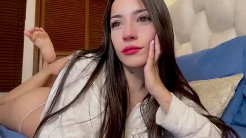 Snapshot of sophiarommie chatting on 16, 6, 2026 sophiarommie online show from 16, 6, 2026
