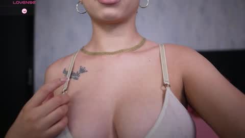 Sophy online show from 6, 1, 2026