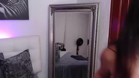   online show from 27, 11, 2025