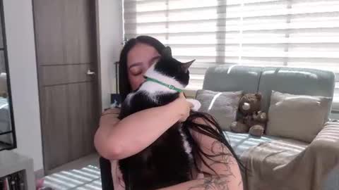 Snapshot of sophie_bbs chatting on 7, 7, 2026 Sophie online show from 7, 7, 2026