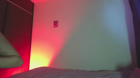 Snapshot of sophie_collins13 chatting on 17, 12, 2024 Sophie online show from 17, 12, 2024