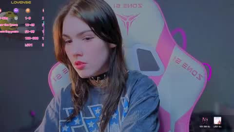 Snapshot of sophie_nomenal_ chatting on 8, 5, 2026 sophie_nomenal_ online show from 8, 5, 2026