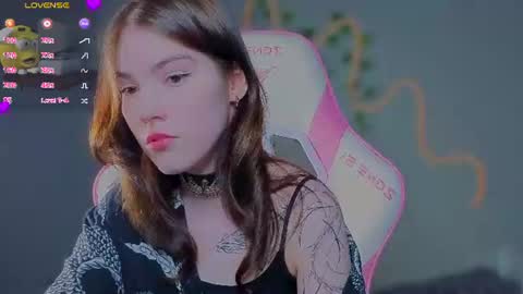 Snapshot of sophie_nomenal_ chatting on 4, 8, 2026 sophie_nomenal_ online show from 4, 8, 2026