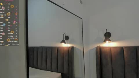 sophie_smith19 online show from 6, 4, 2026