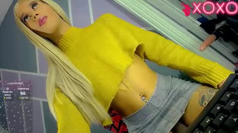 sophie_vall online show from 17, 10, 2025