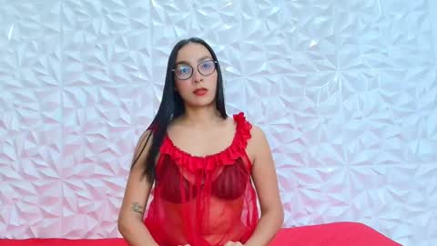Snapshot of sophie_willow chatting on 3, 3, 2026 sophie_willow online show from 3, 3, 2026