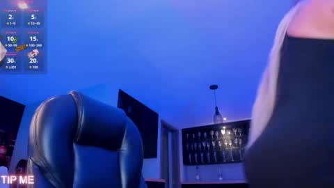 Sophie online show from 23, 12, 2025