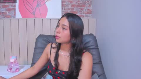 Sophie online show from 4, 3, 2025