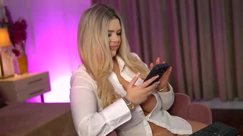 Sophie online show from 27, 3, 2026