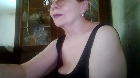 SophieBurnsX online show from 21, 6, 2026