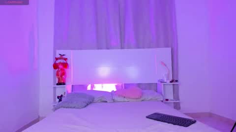 sophiecanbrook1 online show from 3, 11, 2025