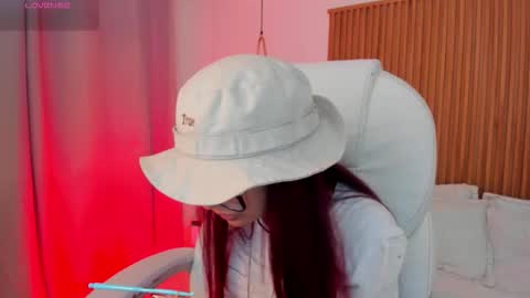   Sophie  IG sophiecherry es   online show from 12, 11, 2025