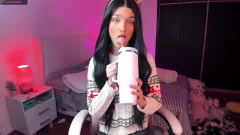    online show from 4, 12, 2025