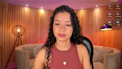 Sophie Houston online show from 28, 9, 2025