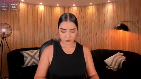 Snapshot of sophielanne chatting on 20, 7, 2026 Sophie online show from 20, 7, 2026