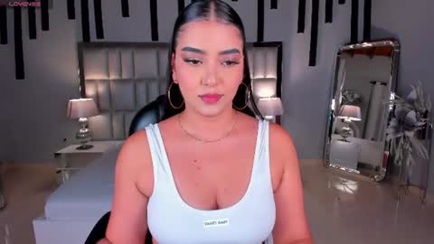 Snapshot of sophielanne chatting on 28, 7, 2026 Sophie online show from 28, 7, 2026