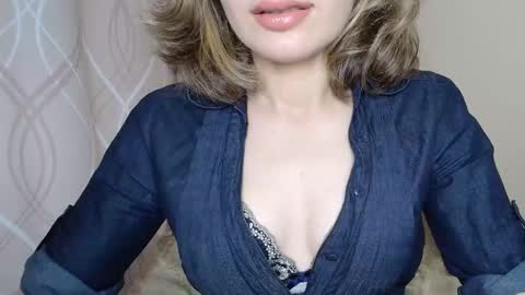 Snapshot of sophiemisss chatting on 18, 9, 2025 Sophiemisss online show from 18, 9, 2025