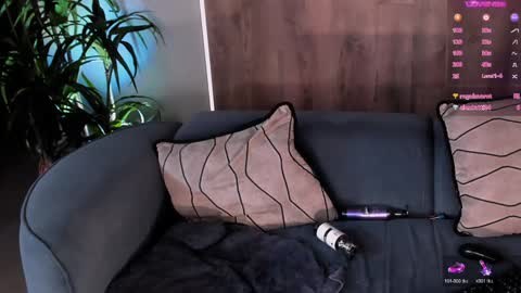 Sophie  Palmer online show from 31, 1, 2025