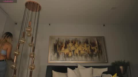 Sophie  Palmer online show from 18, 10, 2025