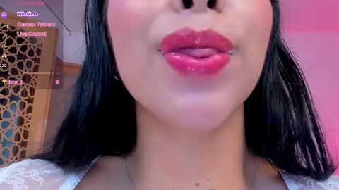 sophierooy online show from 9, 10, 2025