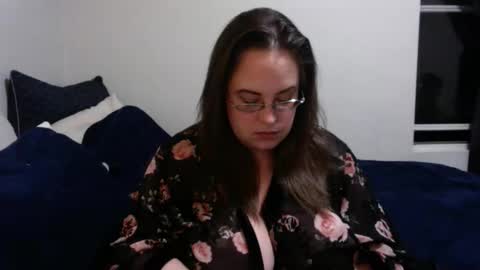 Sophie Sixxx online show from 18, 12, 2025