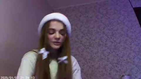 Snapshot of sophiesuvi chatting on 6, 1, 2025 Sophie and my bestie Mandy online show from 6, 1, 2025