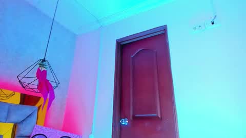   Sophie  online show from 1, 2, 2026