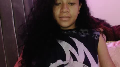 Sophia this is not my real name online show from 25, 11, 2025