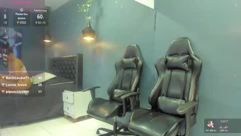 Sophie Taylor online show from 6, 11, 2025