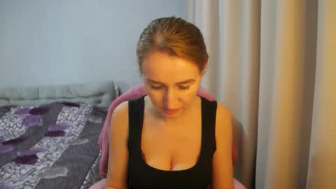 Snapshot of sophilorens chatting on 2, 5, 2026 Sophi online show from 2, 5, 2026