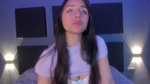 Snapshot of sophy_smilesweet chatting on 23, 1, 2025 SOPHY ROGERS online show from 23, 1, 2025