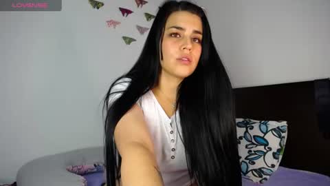Snapshot of sopphy_white chatting on 28, 7, 2026 Sophy online show from 28, 7, 2026