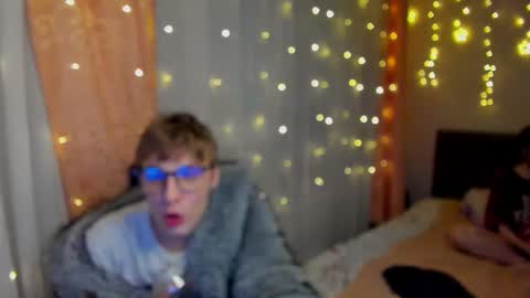 sosaguillypleasure online show from 5, 12, 2025