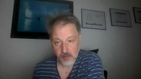 Snapshot of soundshark1974 chatting on 26, 4, 2026 Soundshark online show from 26, 4, 2026
