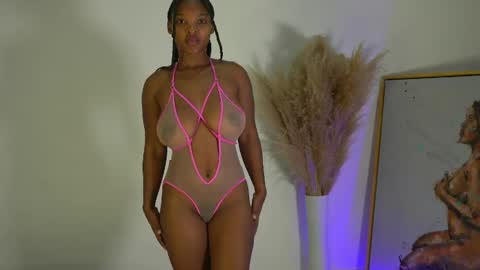 Snapshot of sow_fitt chatting on 10, 5, 2026 sow_fitt online show from 10, 5, 2026