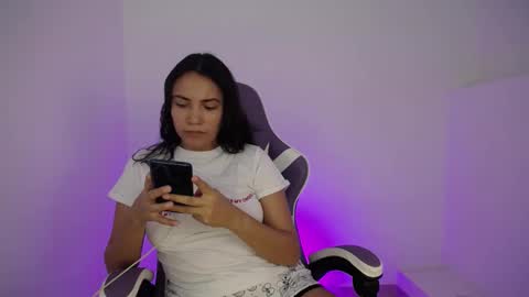 Snapshot of sowet00 chatting on 4, 2, 2025 Ana online show from 4, 2, 2025