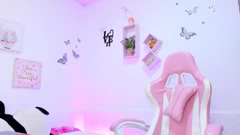 Alicia PVT OPEN online show from 11, 9, 2025