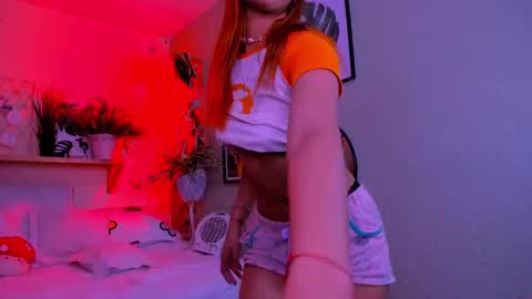 Sarah Valentina online show from 26, 2, 2025