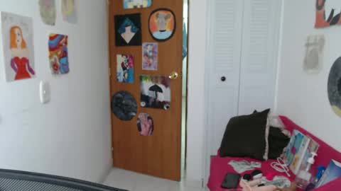 Nana Bela  online show from 9, 11, 2025