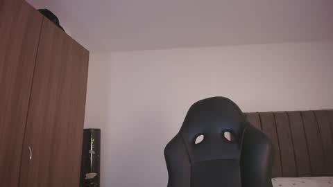 Snapshot of soynerea chatting on 8, 6, 2026 online show from 8, 6, 2026