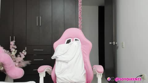 SoyQueen online show from 20, 12, 2025