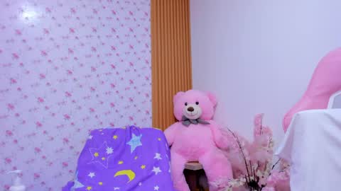 Snapshot of soyqeen chatting on 23, 5, 2026 SoyQueen online show from 23, 5, 2026