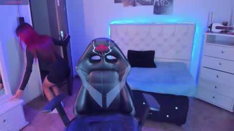 Snapshot of soysilvanna_ chatting on 26, 9, 2025 online show from 26, 9, 2025