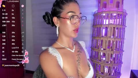 VANESSA  online show from 1, 3, 2025