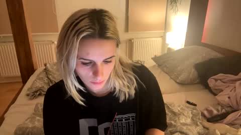 Spacegirl online show from 19, 12, 2024