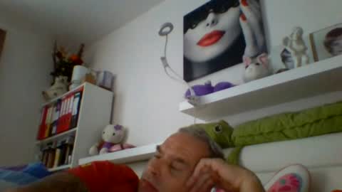 Snapshot of spacekdavid17 chatting on 21, 7, 2026 fiesta011 online show from 21, 7, 2026