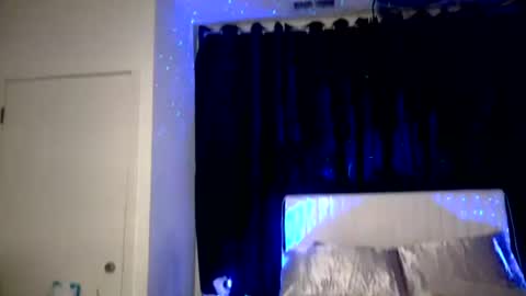 Snapshot of spacekittyyy chatting on 16, 7, 2026 spacekittyyy online show from 16, 7, 2026