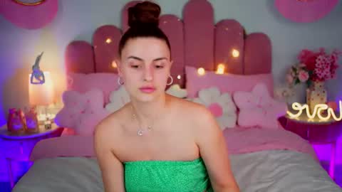 Snapshot of spacelady_ chatting on 14, 6, 2026 Julia online show from 14, 6, 2026