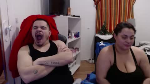 Snapshot of spanishcouple4255 chatting on 11, 1, 2026 spanishcouple4255 online show from 11, 1, 2026