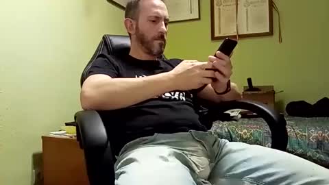 Manu  online show from 4, 3, 2025